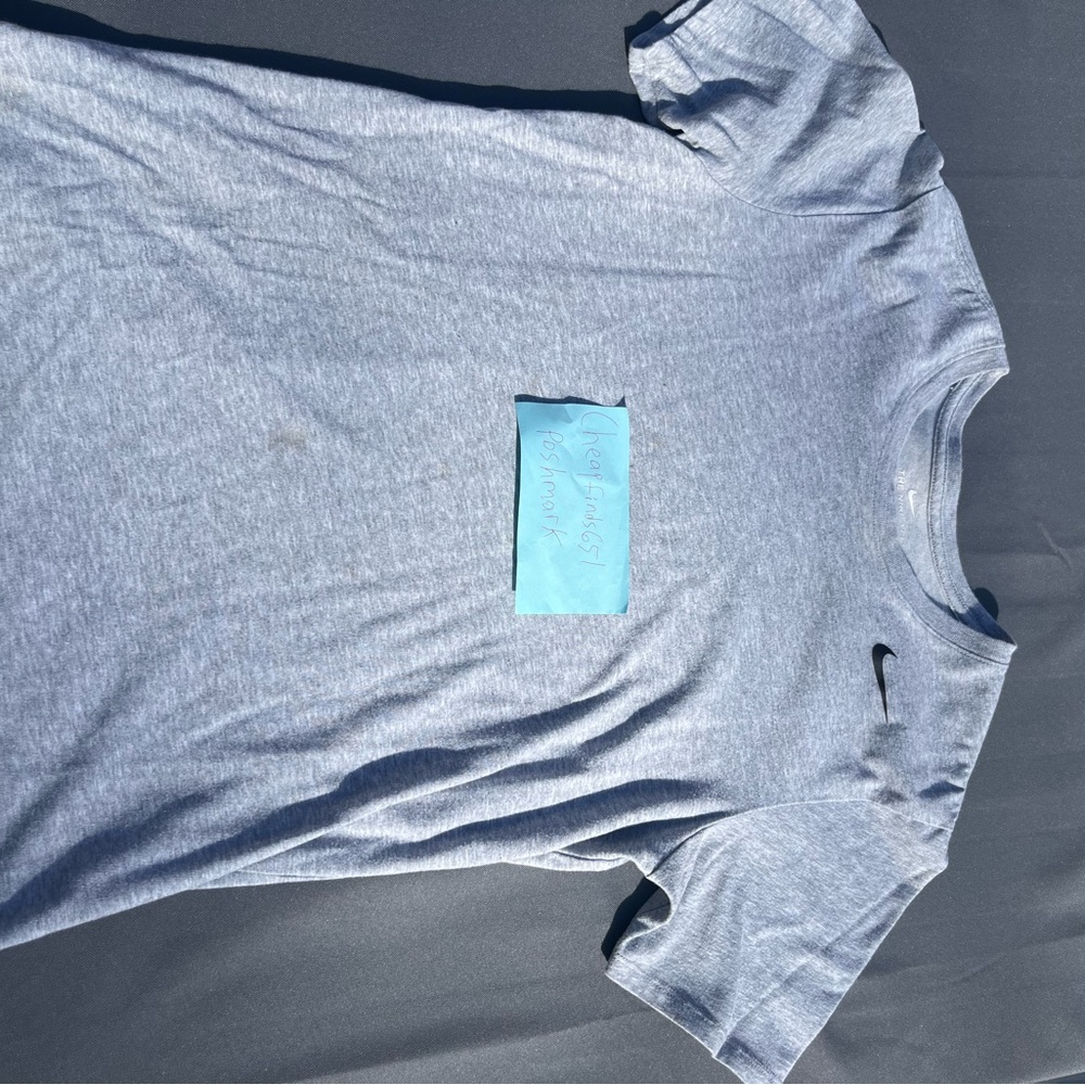 Nike “The Nike Tee” Dri-Fit Gray